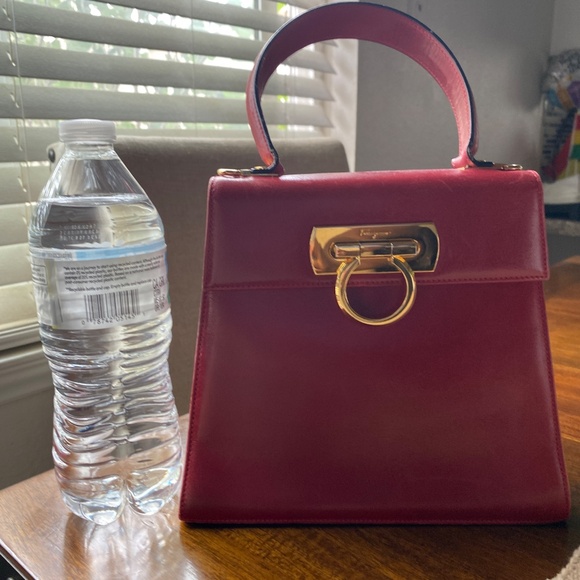 Salvatore Ferragamo Gancini bag - Picture 13 of 15